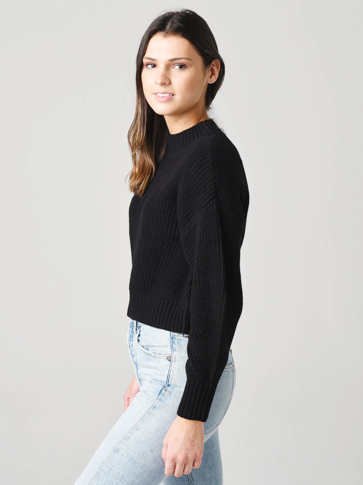 525 Women's Mia High Crew Pullover Sweater