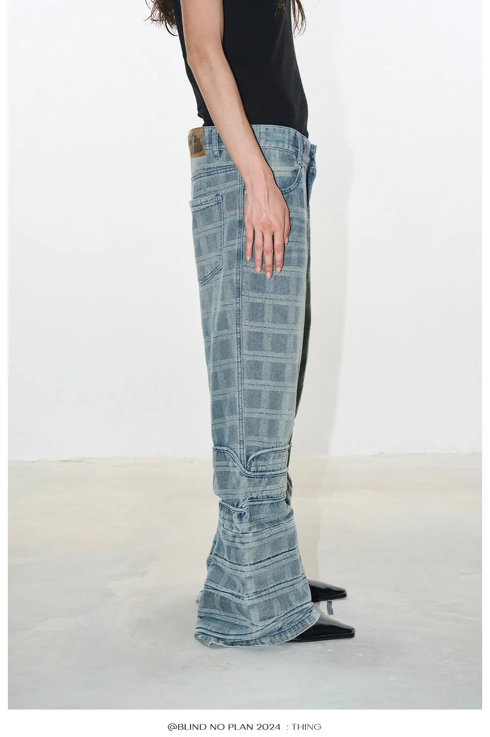 Damaged checkered micro flared denim pants