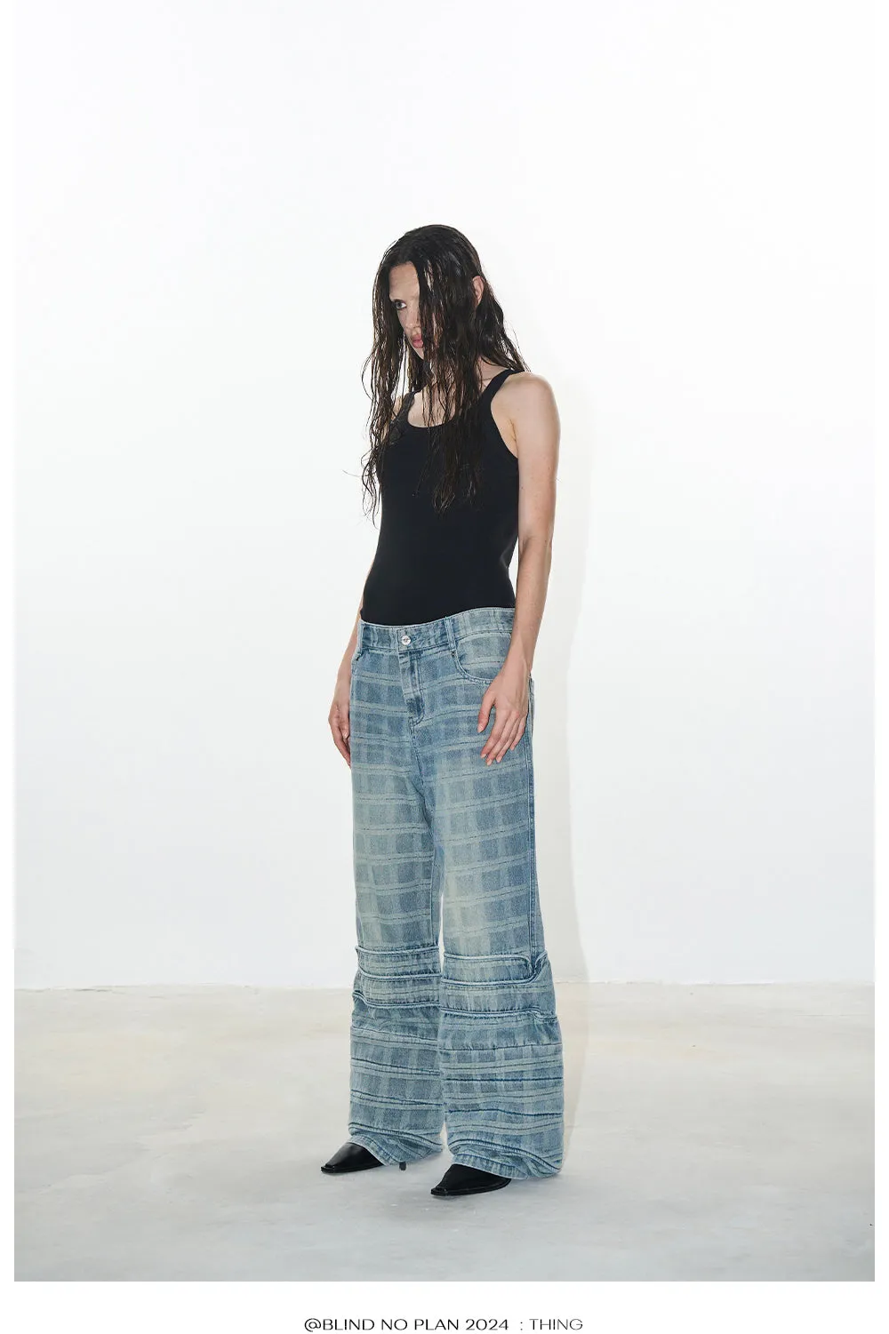 Damaged checkered micro flared denim pants