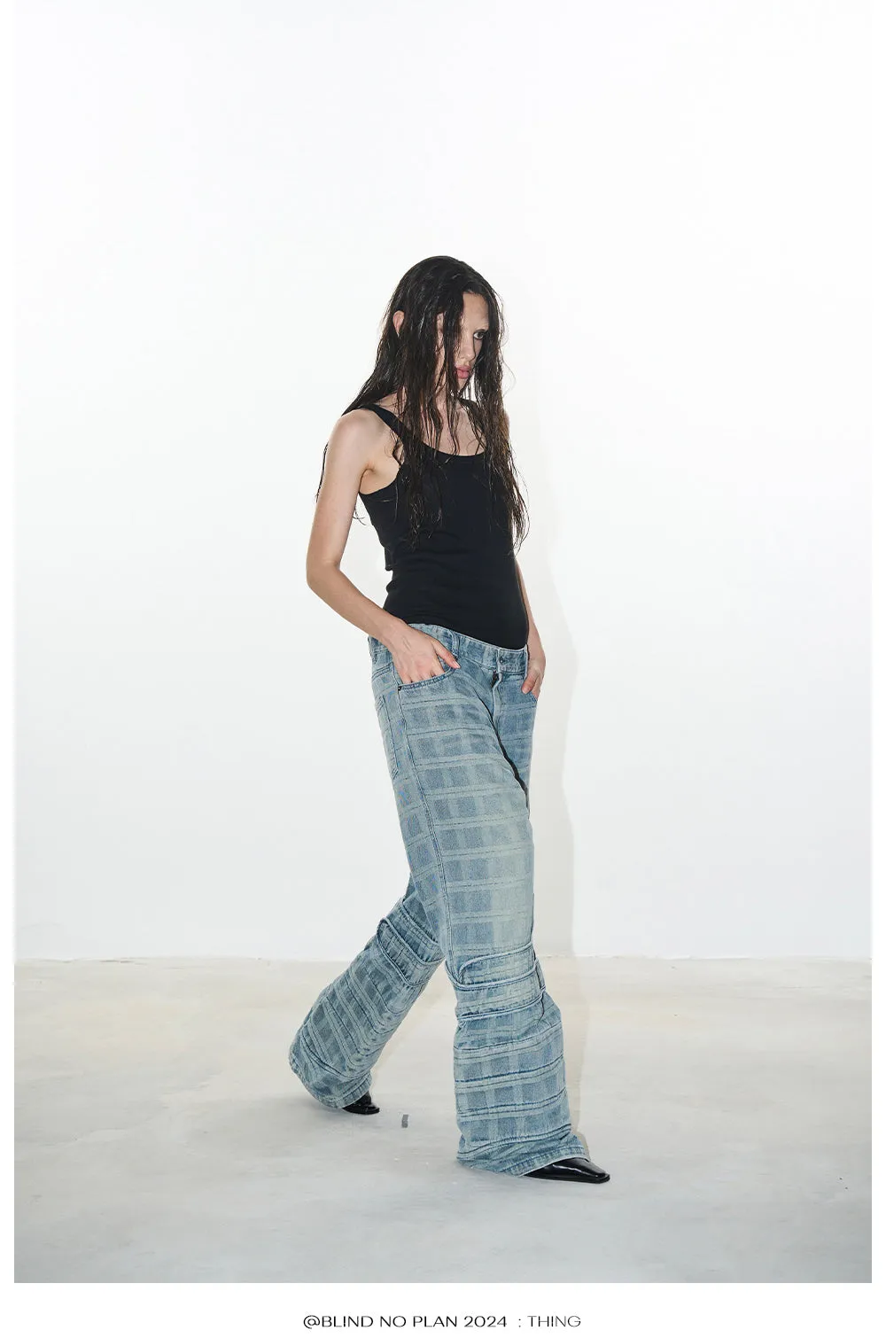 Damaged checkered micro flared denim pants