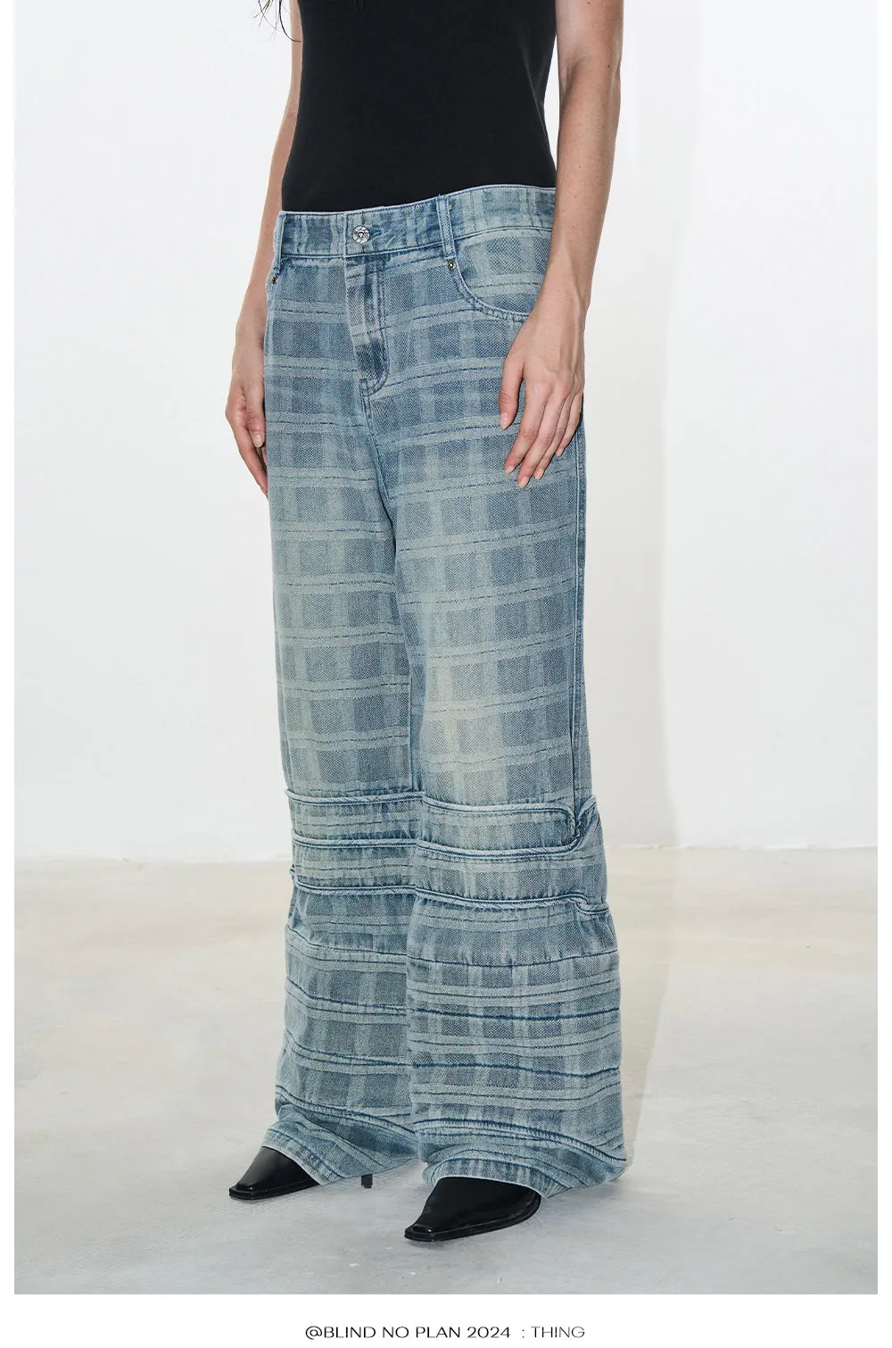 Damaged checkered micro flared denim pants