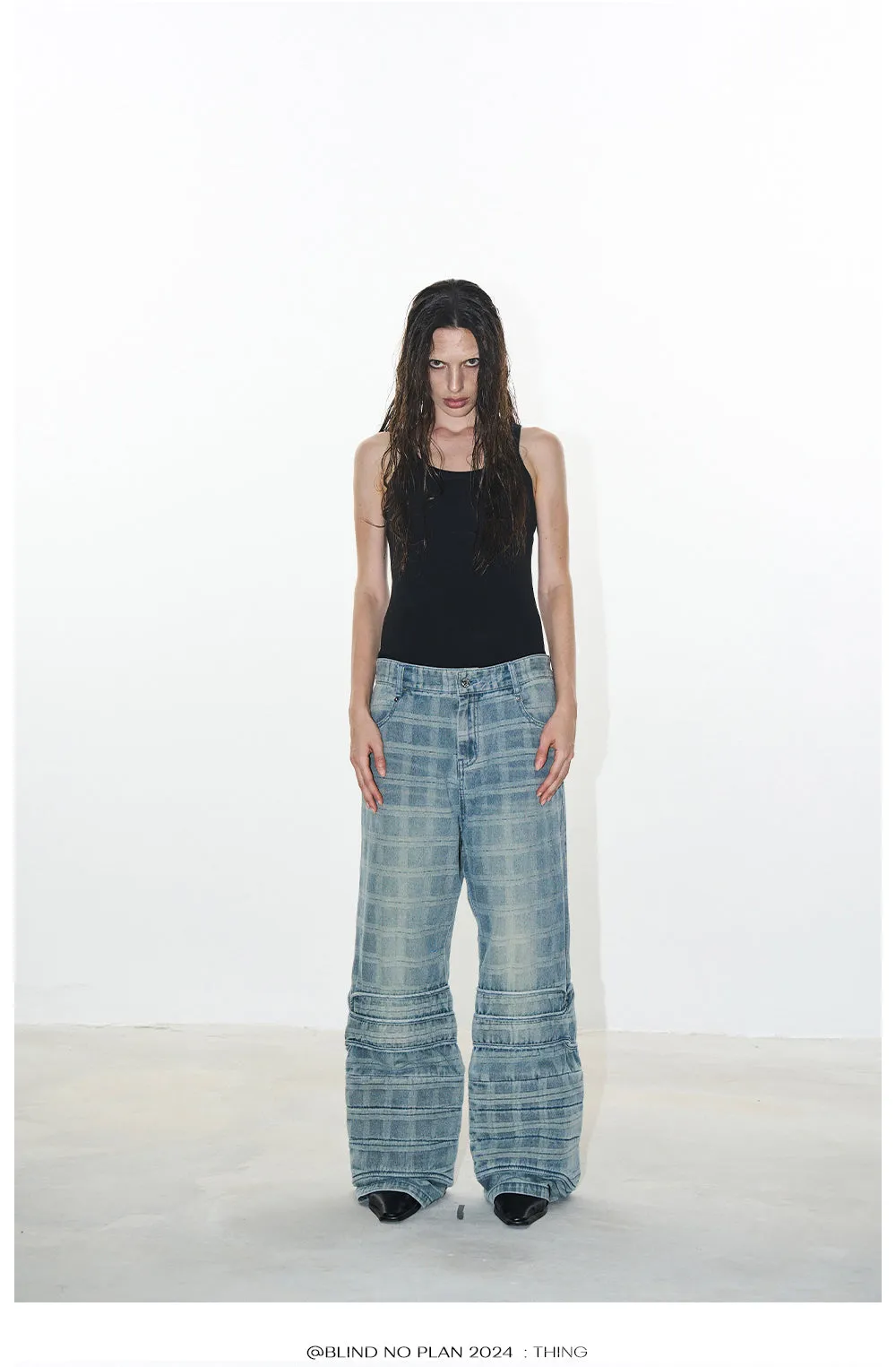 Damaged checkered micro flared denim pants