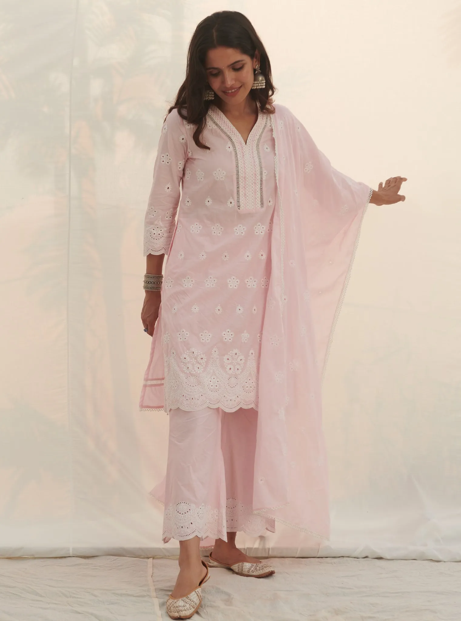 Mulmul Cotton Calvim Pink Kurta With Mulmul Cotton Calvim Pink Pant