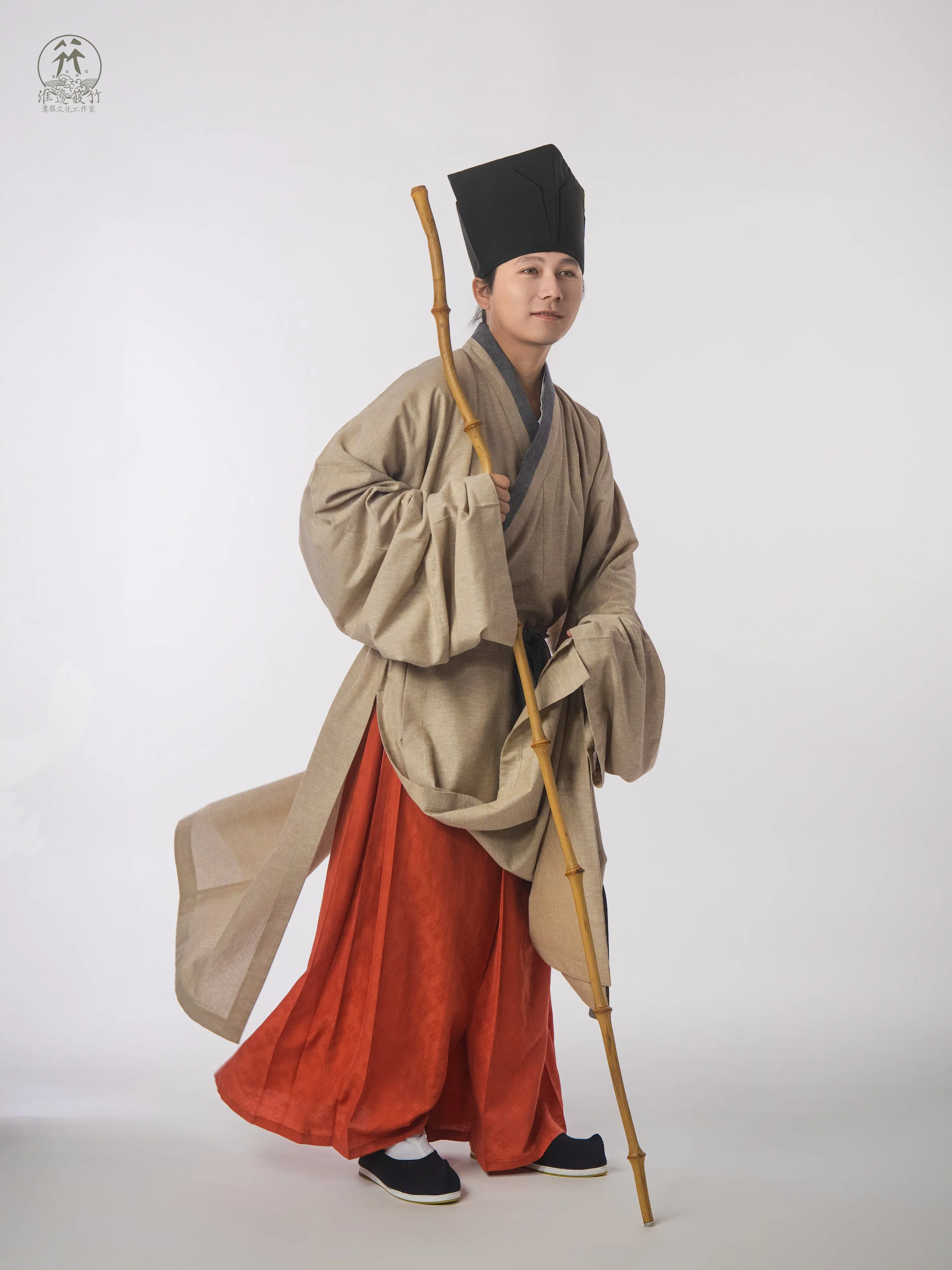 Shi Shu 士庶 Scholar & Commoner Men's & Unisex Song Ming Jiaoling Changshan Cross Collar Robe